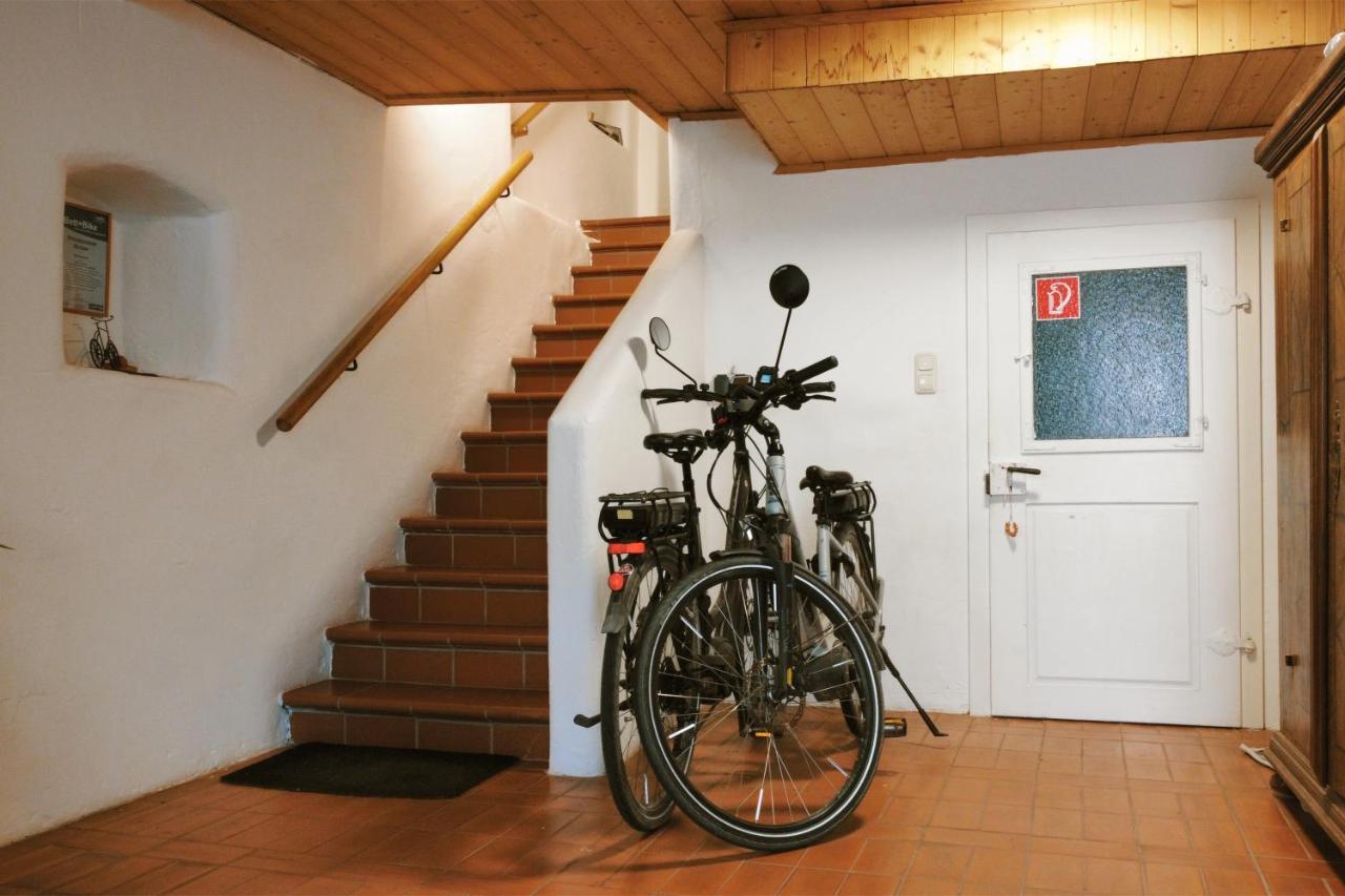 Helles Apartment Fuer 1-2 Pers. Mit Parkplatz Und Wifi Kraiburg am Inn Экстерьер фото
